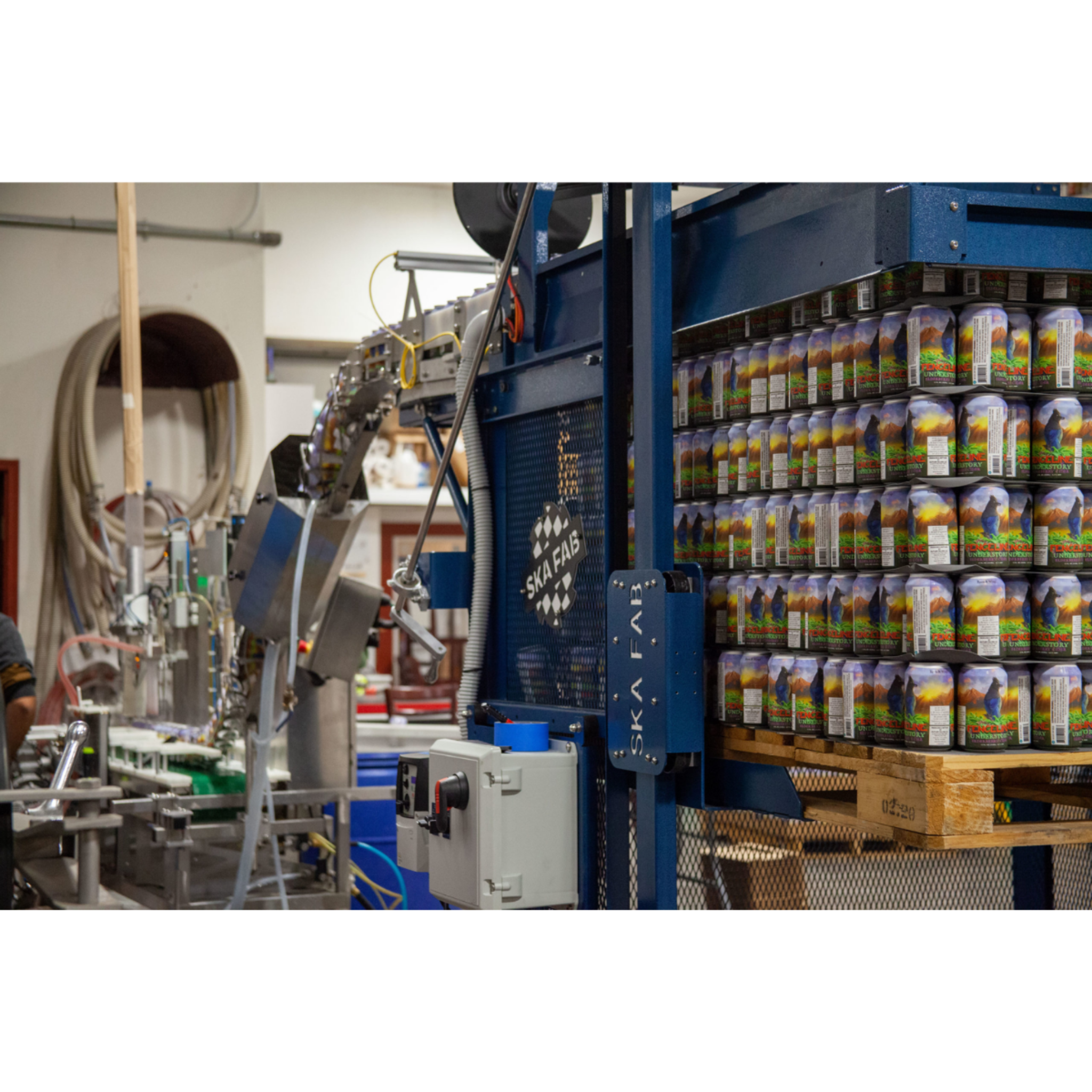 マイクロバス|セミオート・デパレタイザー