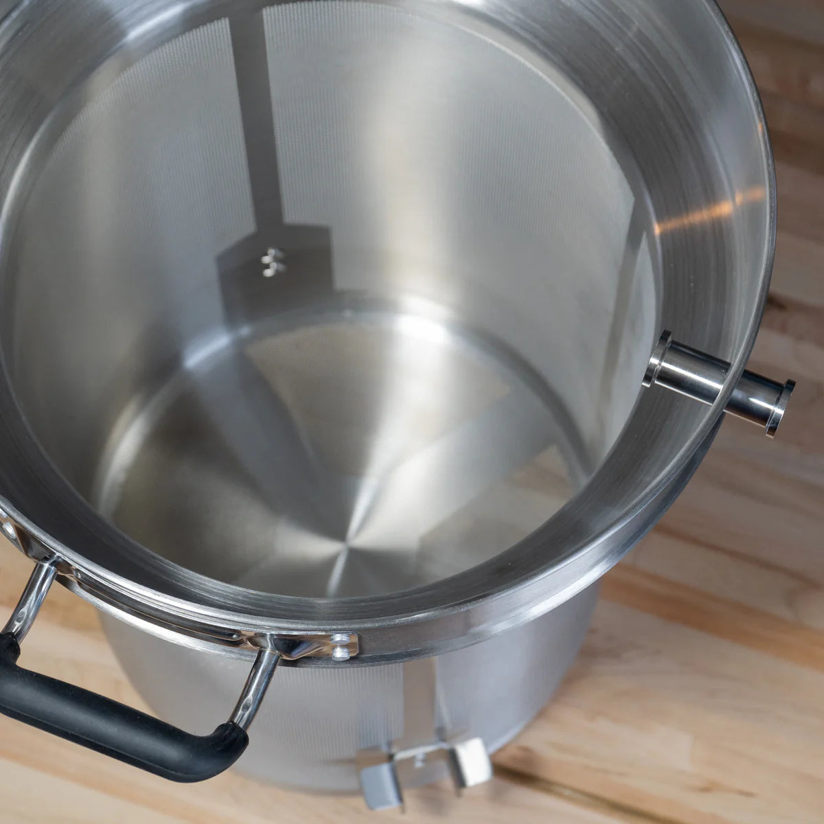 eBrewing 2.0 ブリューバスケット eKettle 2.0への取り付け状態