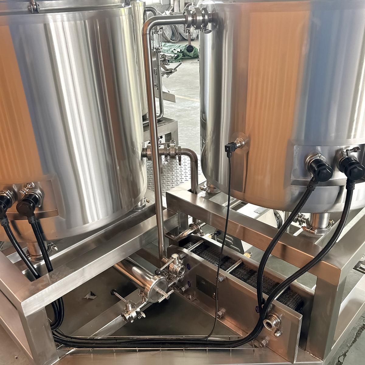 ブルージラ 300L 三槽式マイクロブルワリー 使用イメージ24