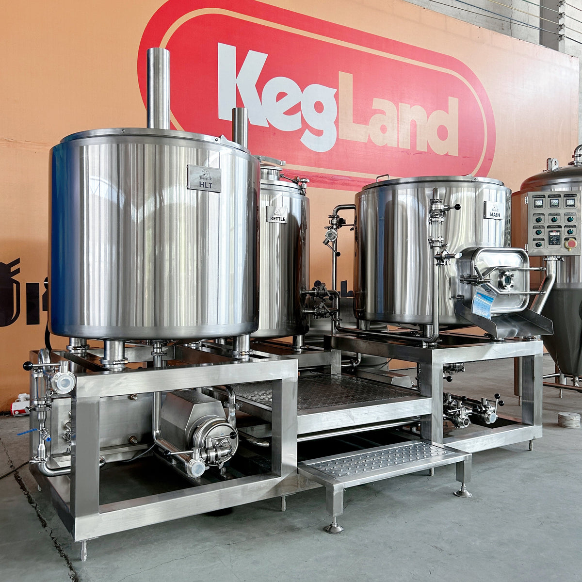 ブルージラ 300L 三槽式マイクロブルワリー 使用イメージ12