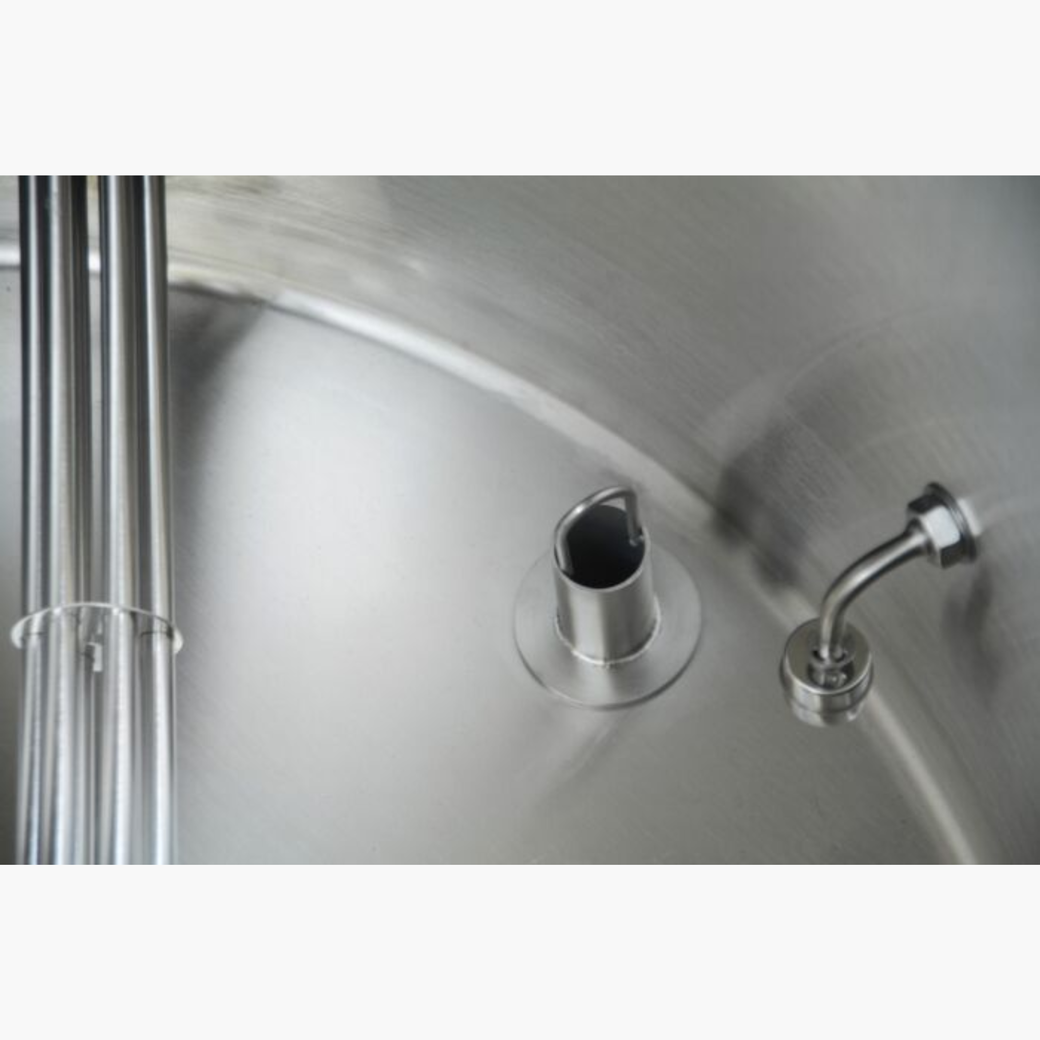 2 BBL 3 VESSEL SINGLE-WALLED BREWHOUSE（電気 / 234ℓ / 三槽式）