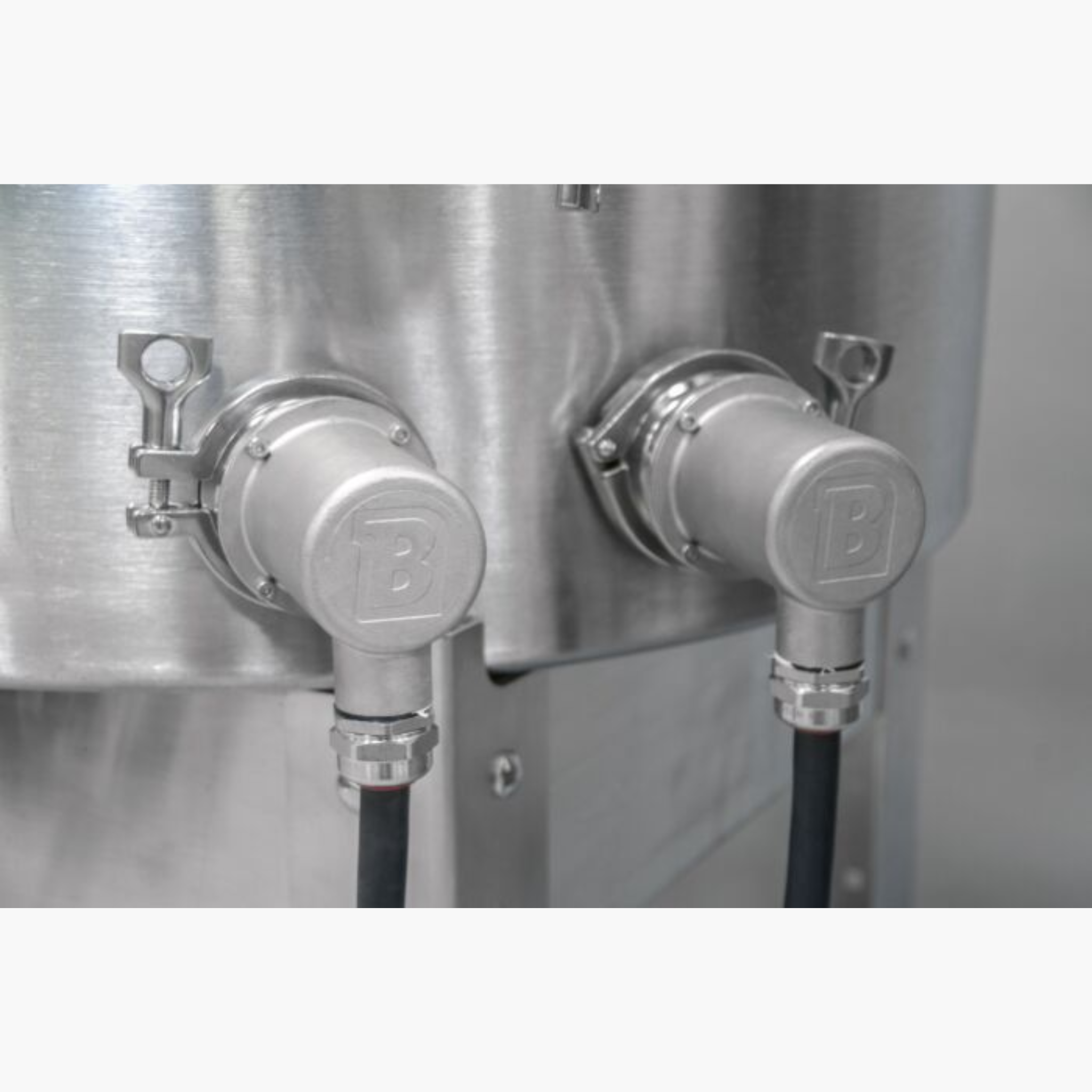 2 BBL 3 VESSEL SINGLE-WALLED BREWHOUSE（電気 / 234ℓ / 三槽式）