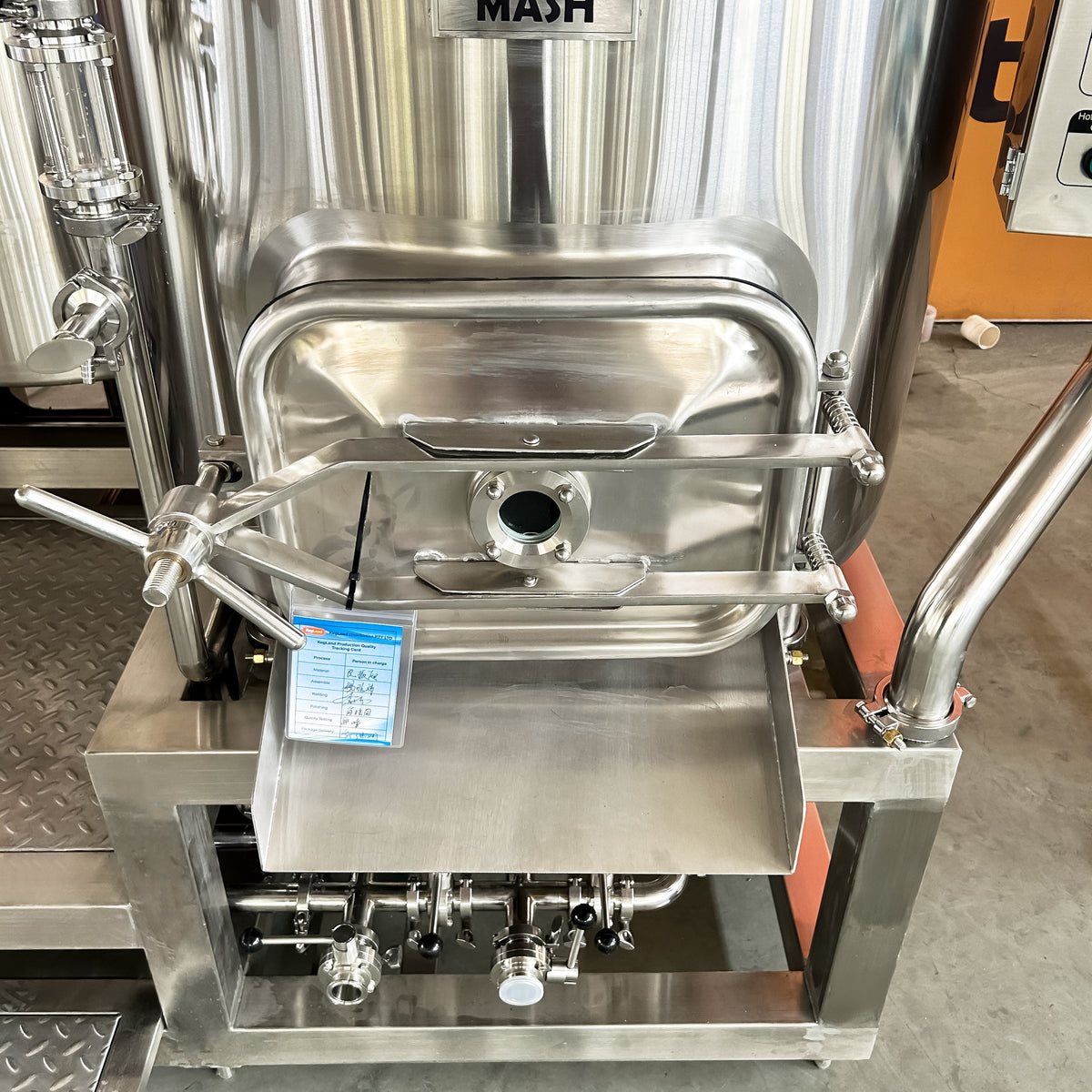 ブルージラ 300L 三槽式マイクロブルワリー 使用イメージ15