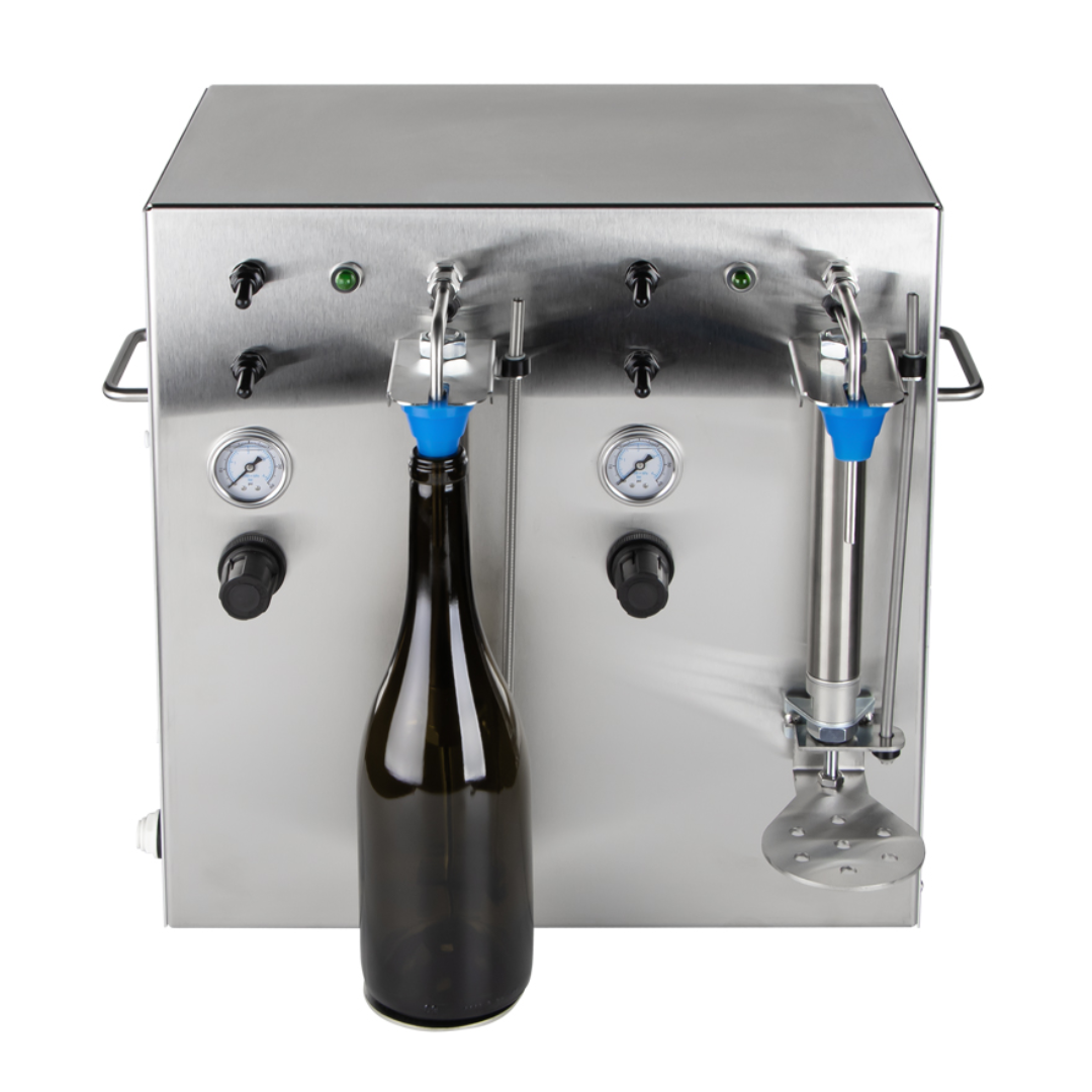 XF2500 炭酸飲料カウンタープレッシャー2ノズル瓶充填機