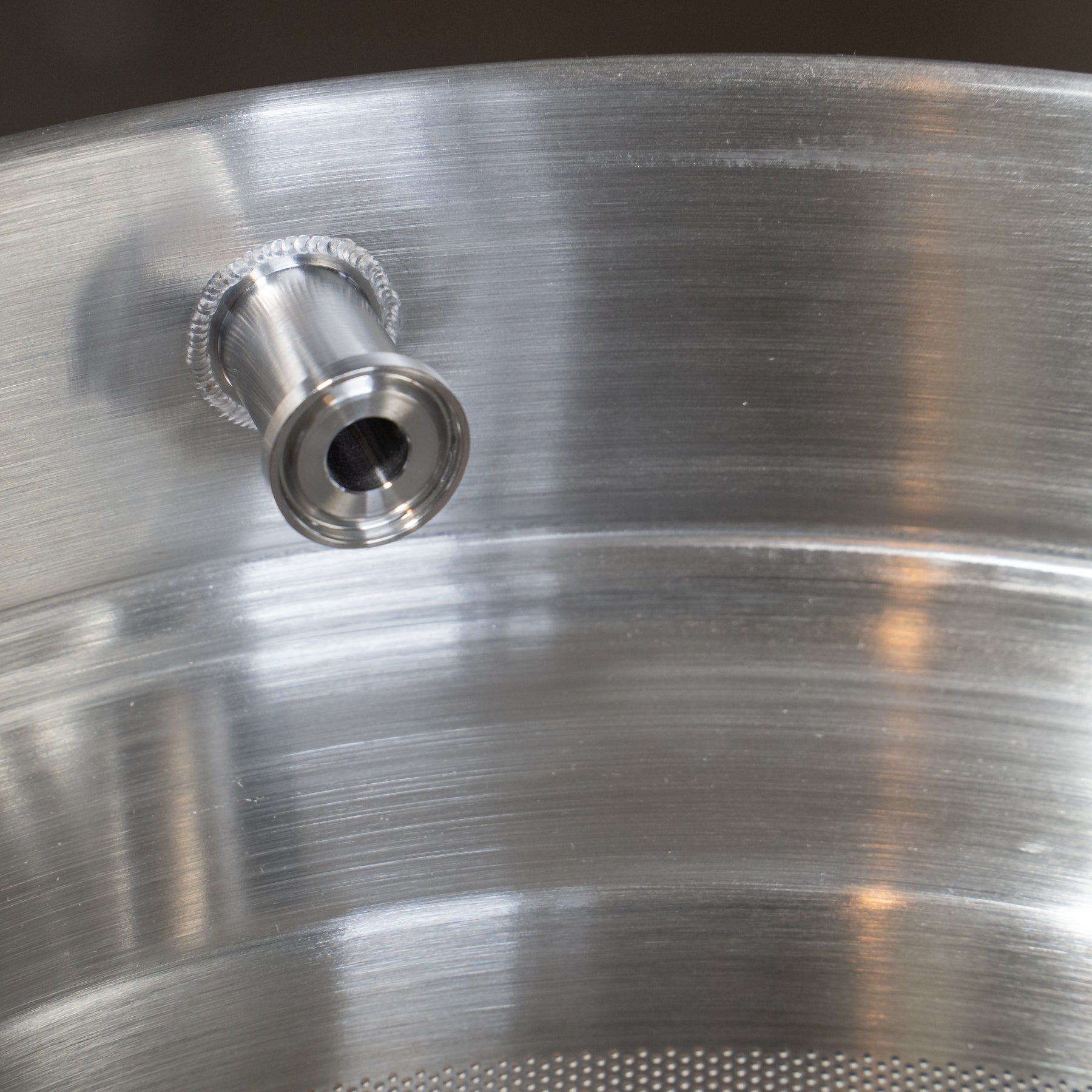 eBrewing 2.0 ブリューバスケット 侧面・ハンドル詳細