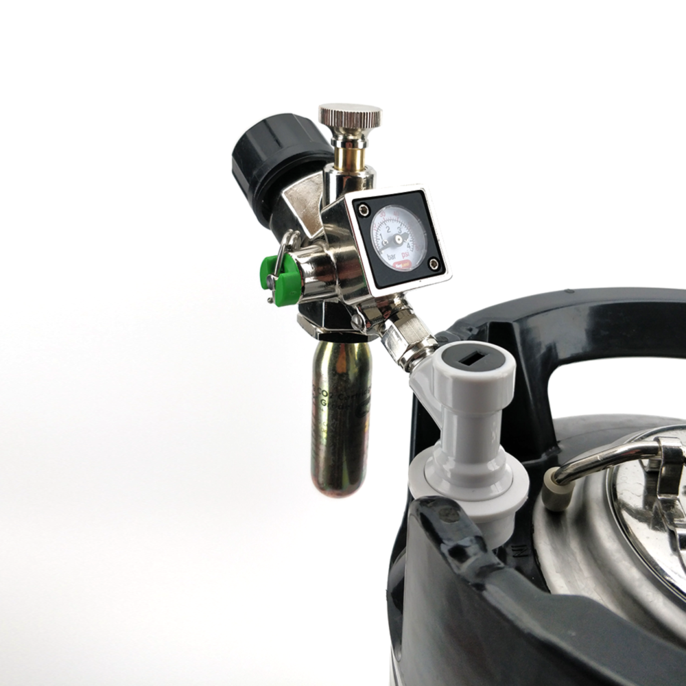 Core 360 ミニCO2レギュレーター 90度出口の例